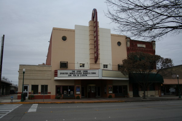 290 W San Antonio St - Brauntex Performing Arts Theatre 290 W San Antonio St - Brauntex Performing Arts Theatre