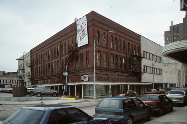 441 Orleans St Haunted Hotel Downtown TX